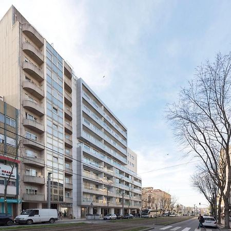 Lovelystay - 1Br Flat With Stunning Views Over Porto Vila Nova de Gaia Exteriör bild