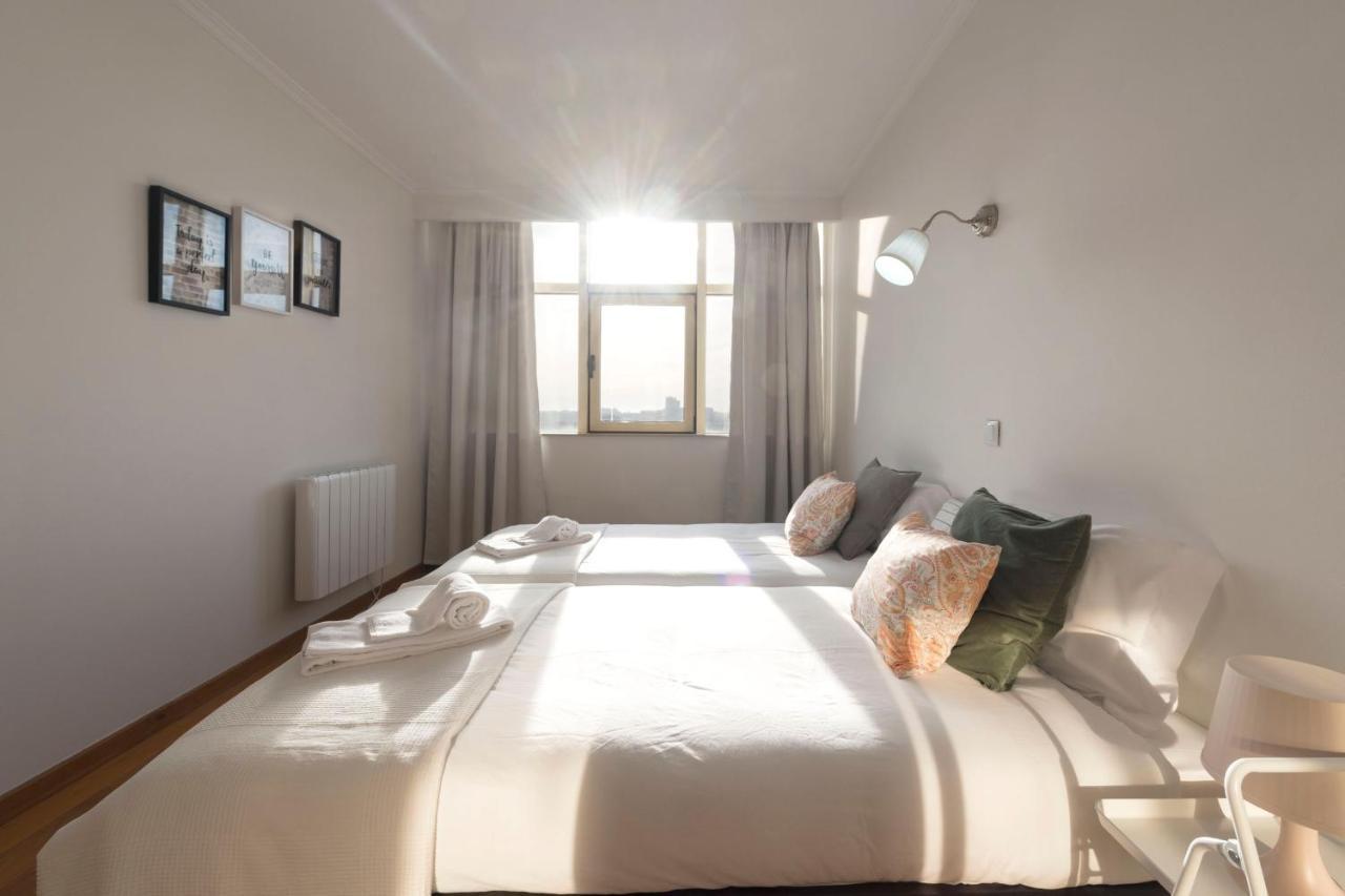 Lovelystay - 1Br Flat With Stunning Views Over Porto Vila Nova de Gaia Exteriör bild