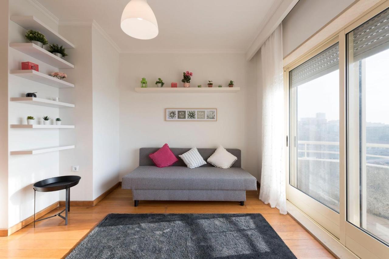 Lovelystay - 1Br Flat With Stunning Views Over Porto Vila Nova de Gaia Exteriör bild