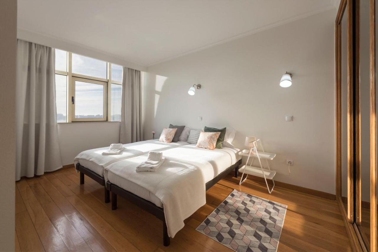 Lovelystay - 1Br Flat With Stunning Views Over Porto Vila Nova de Gaia Exteriör bild