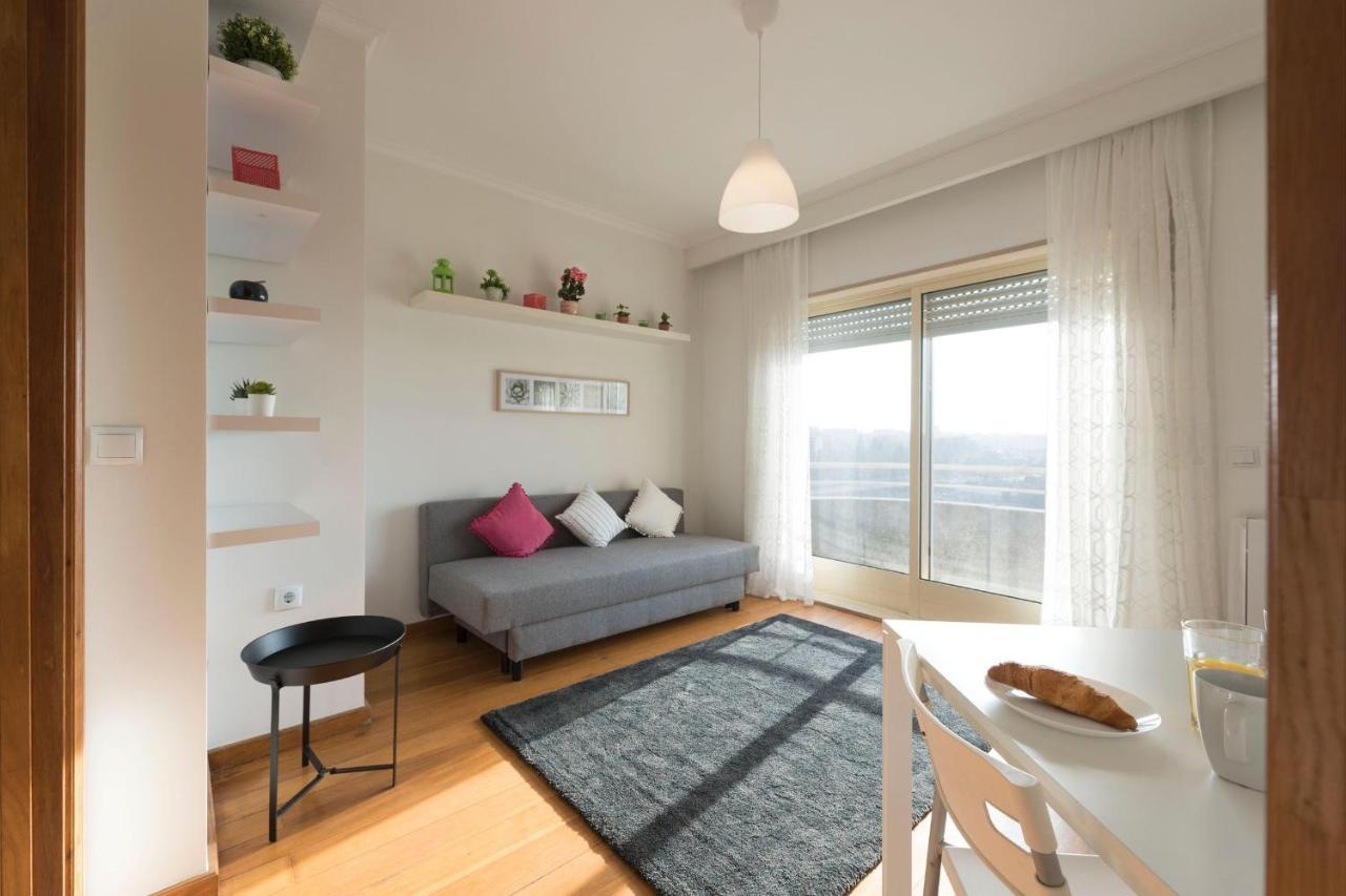 Lovelystay - 1Br Flat With Stunning Views Over Porto Vila Nova de Gaia Exteriör bild